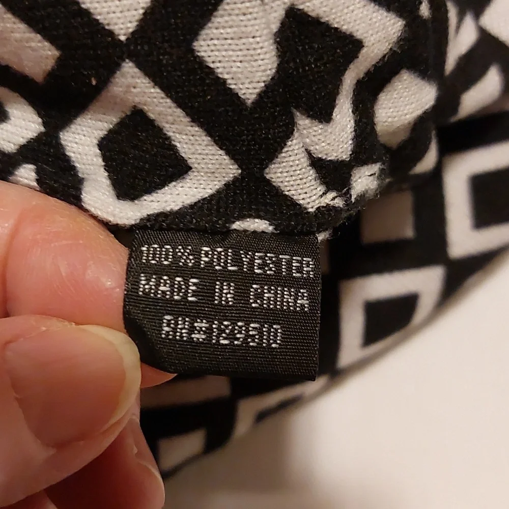 Eternity Scarf in Black and White Plaid NWT